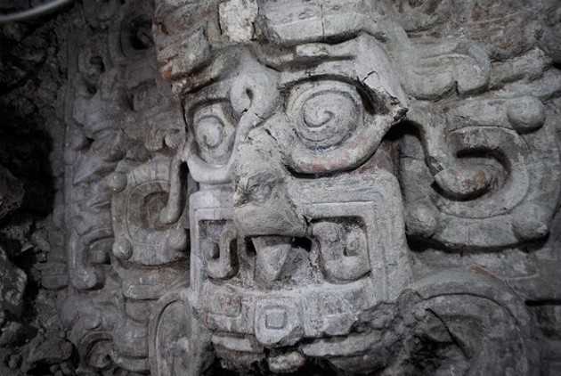 01-maya-tempio-del-sole-maschera-dio.jpg