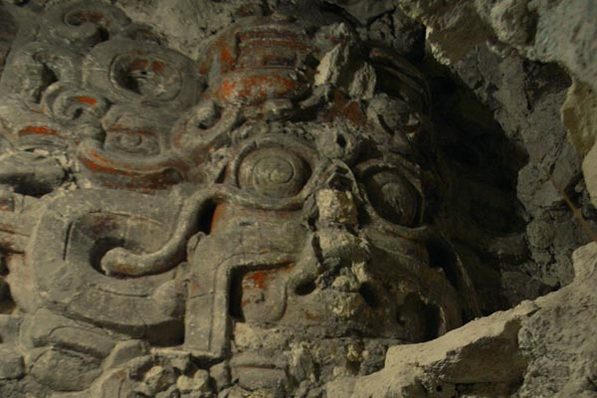 06-maya-tempio-del-sole-maschera-dio.jpg